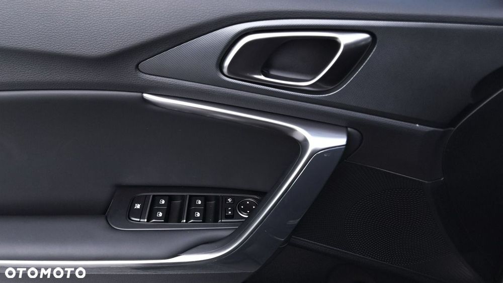 Kia XCeed 1.6 T-GDI L DCT - 9