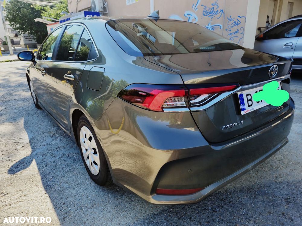 Toyota Corolla - 10