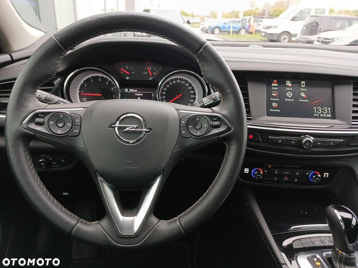 Opel Insignia - 11