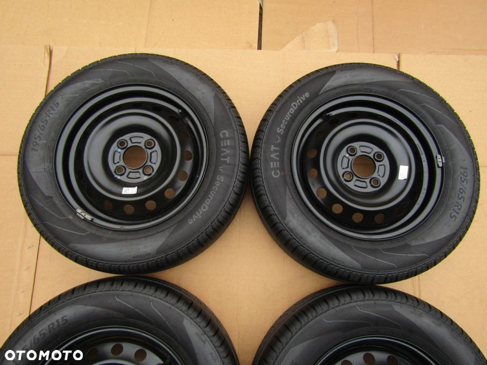 4x Felgi KOŁA 15 Peugeot 205 206 1007 207 307 208 2008 Citroen C2 C3 C4 DS3 - 4