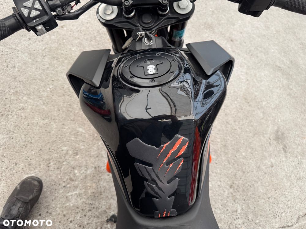 KTM Duke - 21