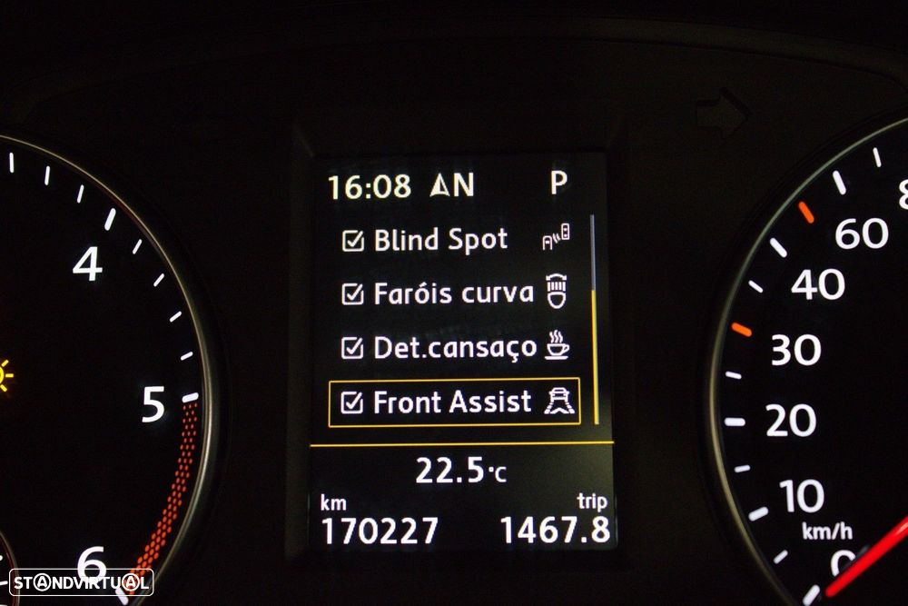 VW Sharan 2.0 TDI Blue Highline DSG - 38