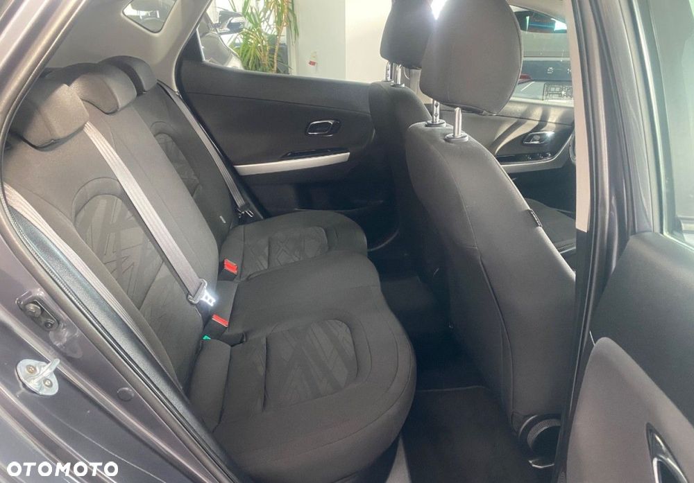 Kia Ceed - 8