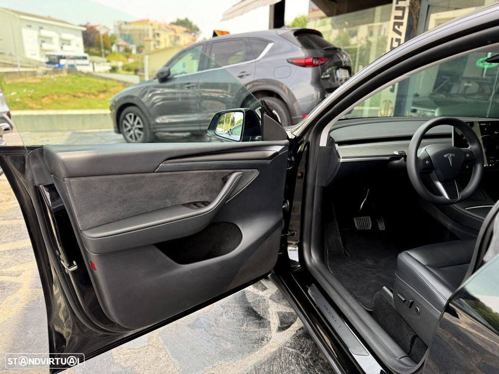 Tesla Model Y Long Range Tração Integral - 14