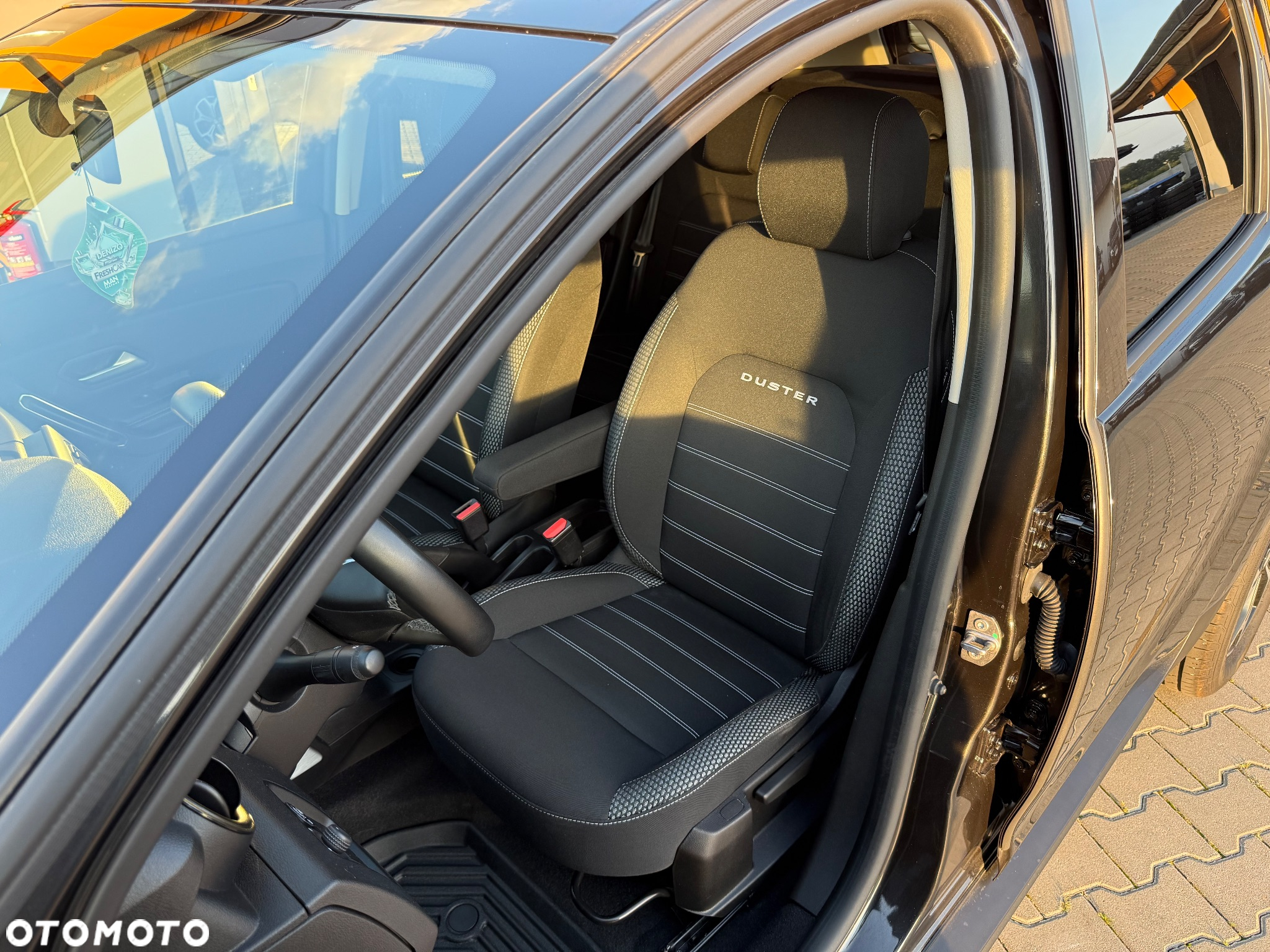 Dacia Duster 1.0 TCe Prestige - 28