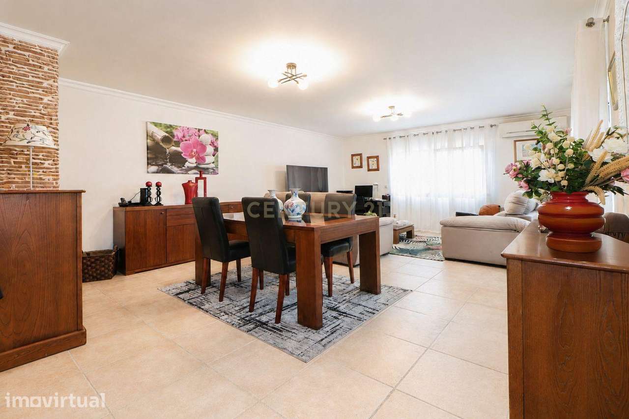 Moradia T4 com Jardim, Vila Alegre, Fernão Ferro - Grande imagem: 5/46