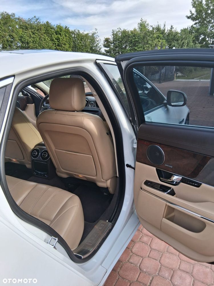 Jaguar XJ 3.0 V6 Kompressor Portfolio - 27