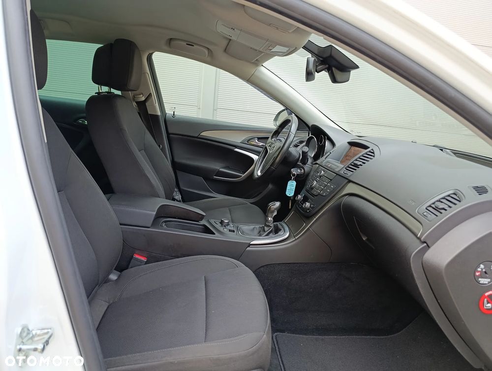 Opel Insignia 1.6 T Cosmo - 28