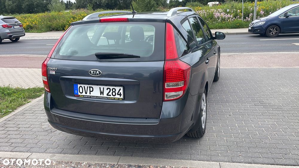 Kia Ceed - 5