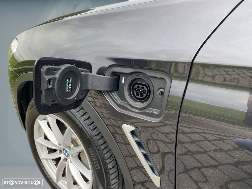 BMW X3 30 e xDrive Advantage - 3