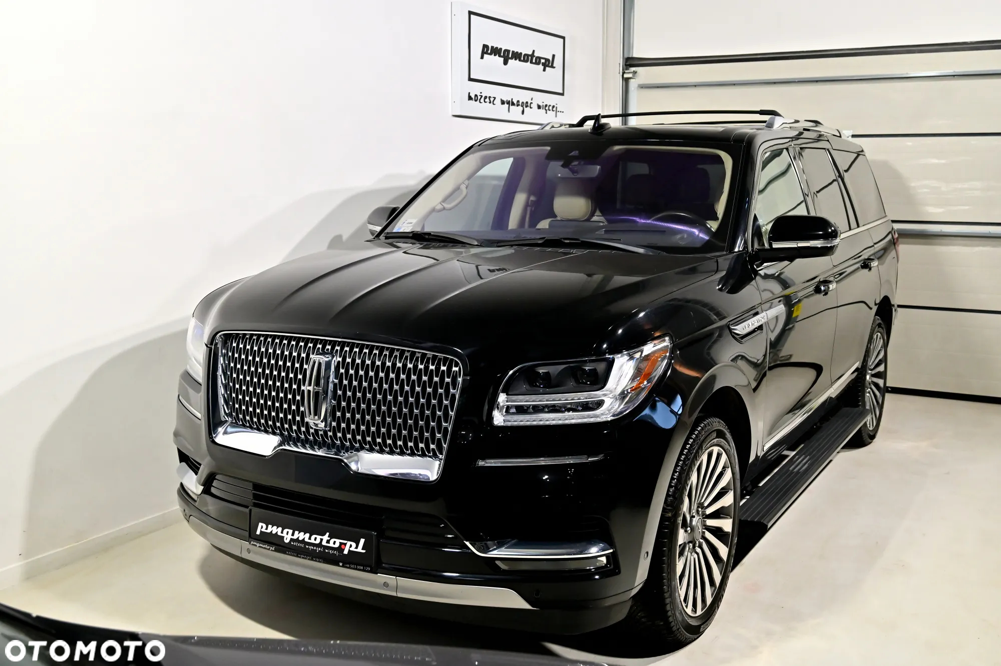 Lincoln Navigator - 4