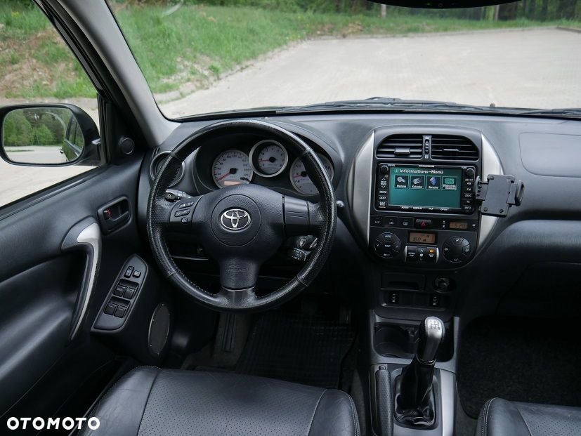 Toyota RAV4 4x4 Executive - 8