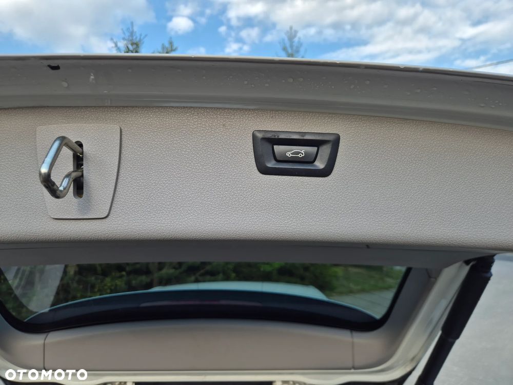 BMW Seria 3 318d Modern Line - 24