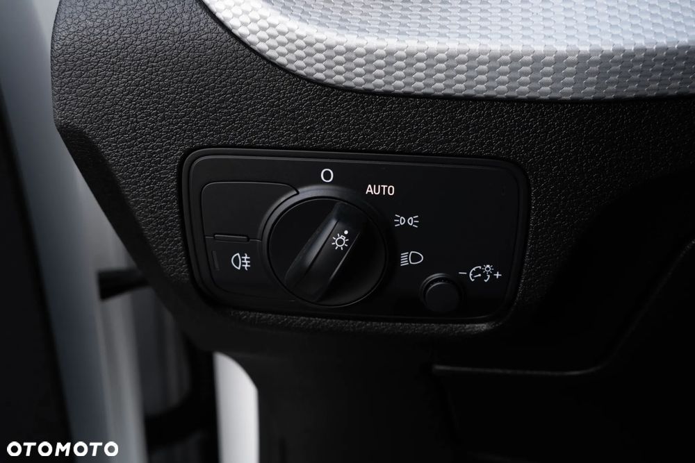 Audi Q2 30 TFSI - 28