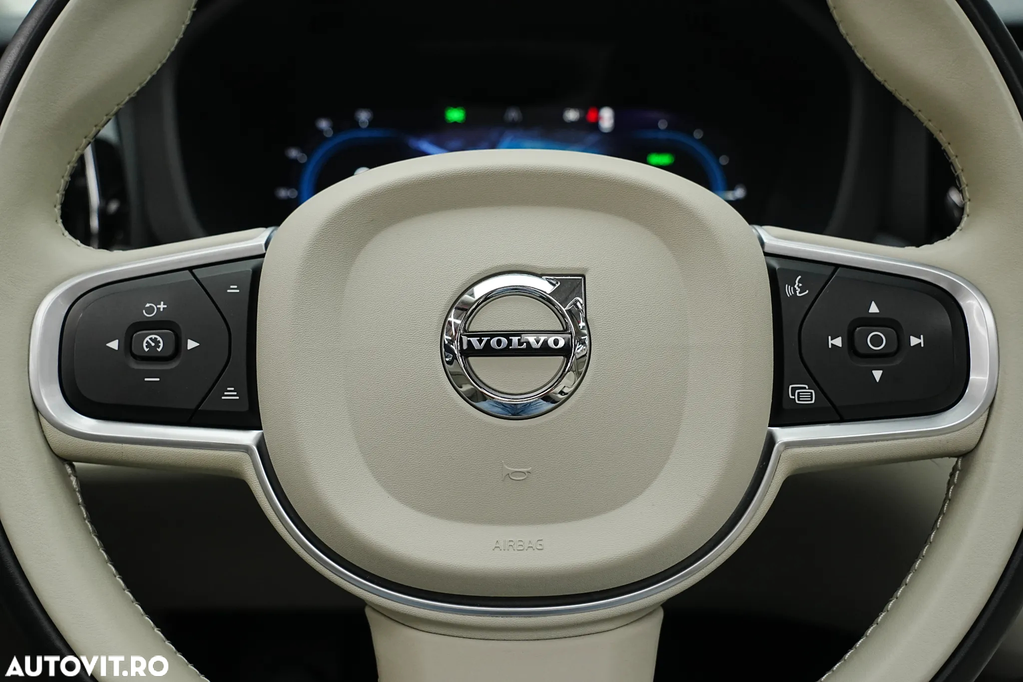 Volvo XC 60 Recharge T6 Twin Engine eAWD Inscription Expression - 19