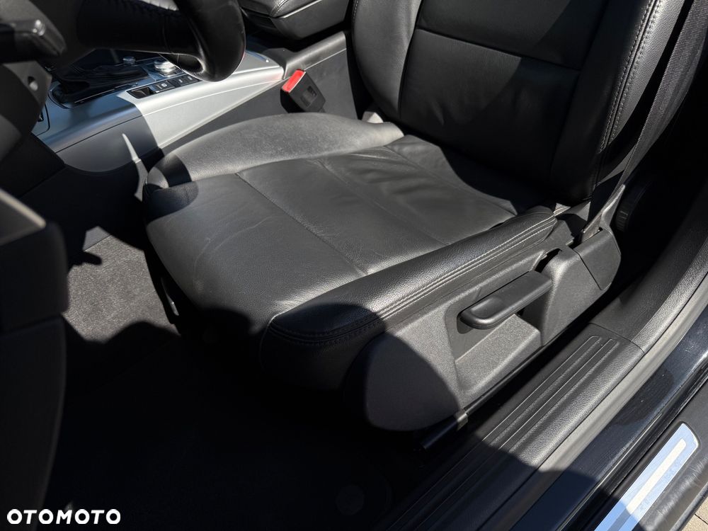 Audi A6 Avant 2.0 TDI DPF multitronic - 17