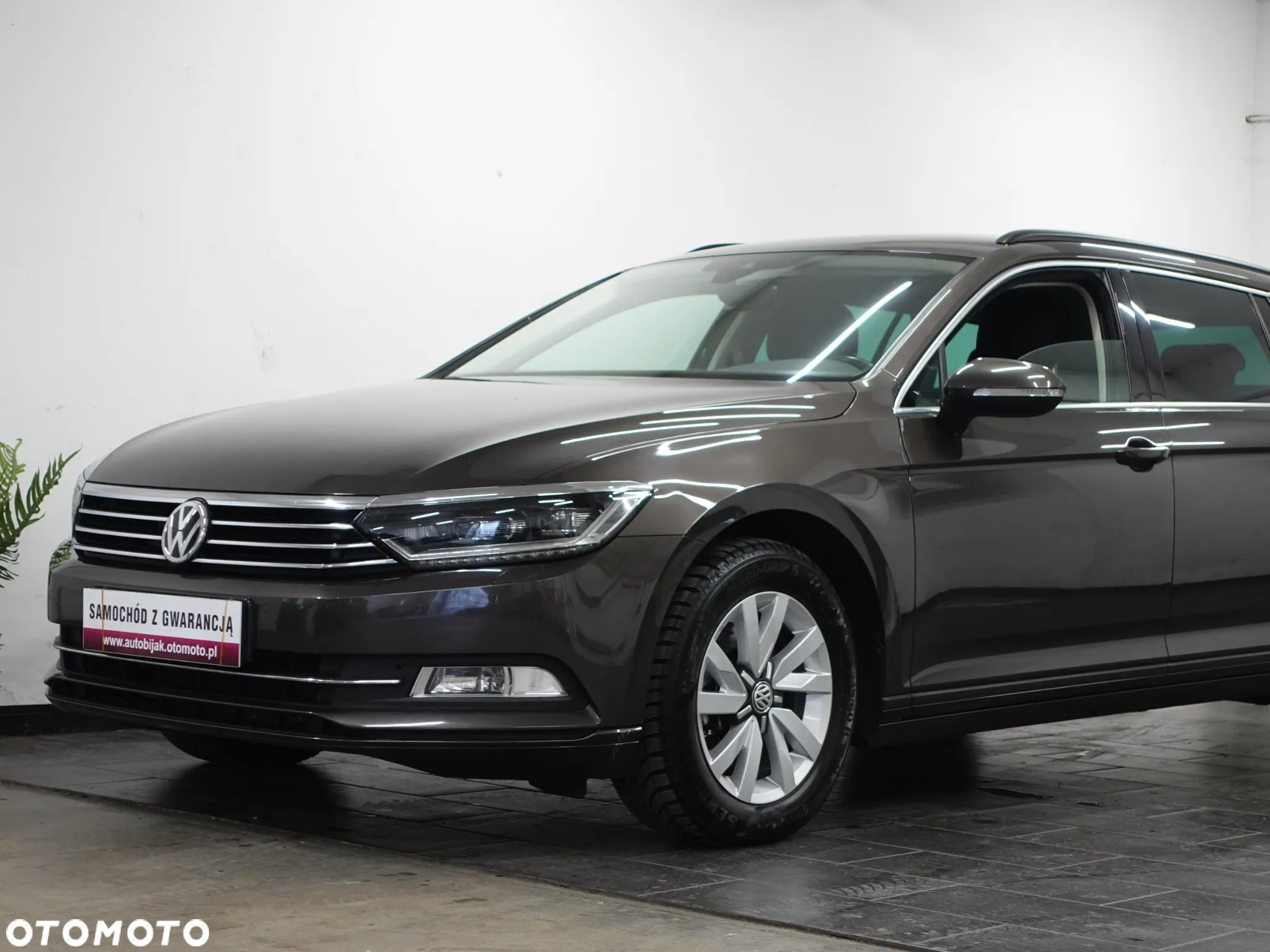 Volkswagen Passat 2.0 TDI BMT Comfortline - 16