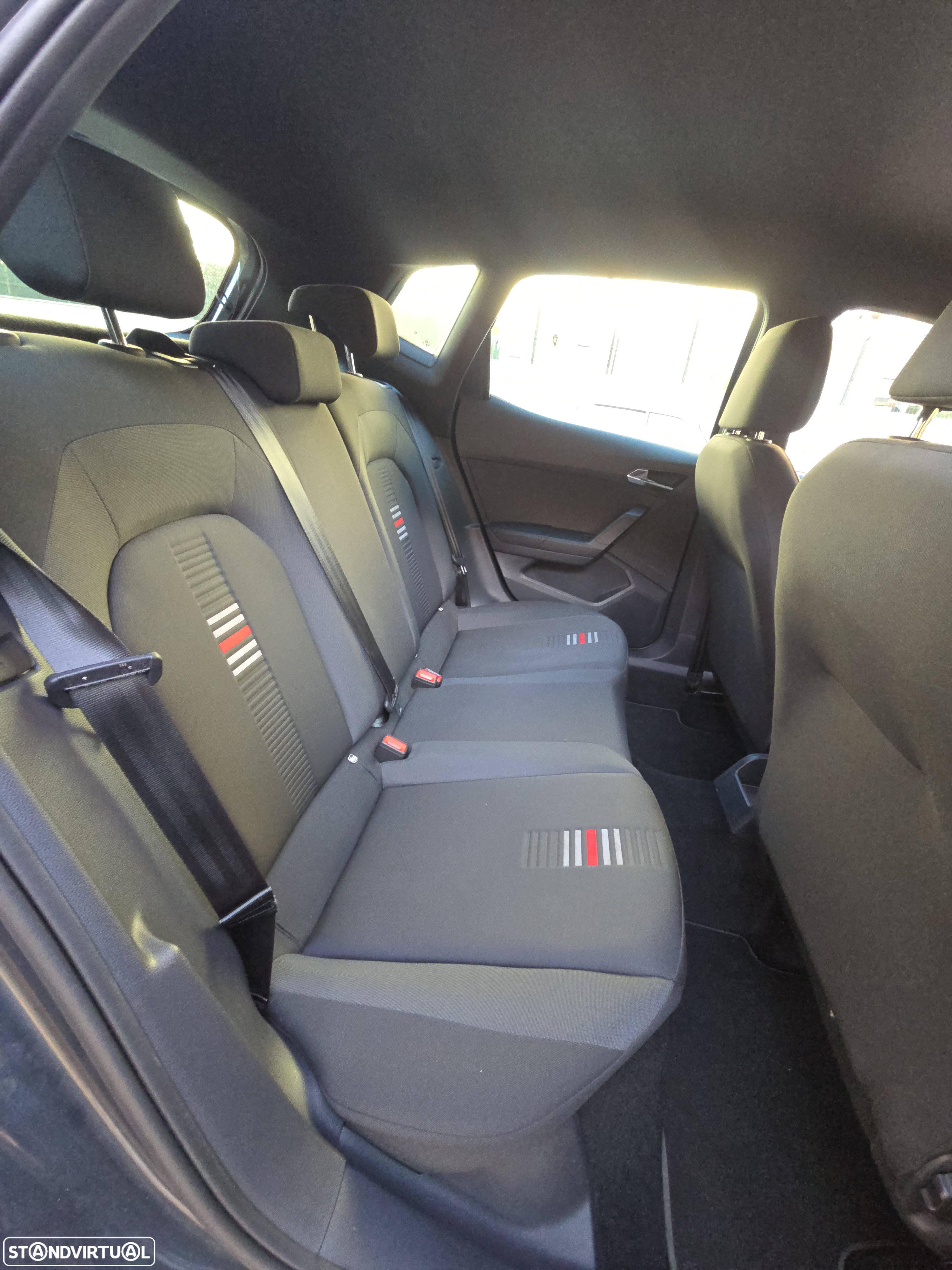 SEAT Arona 1.0 TSI FR - 29