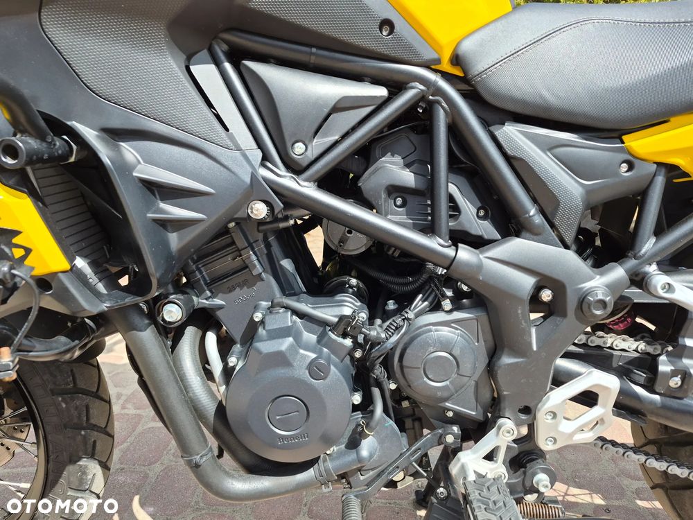 Benelli TRK 502 - 16