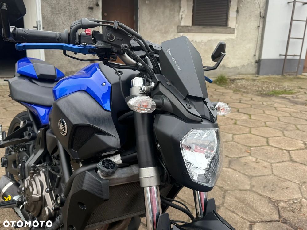 Yamaha MT - 27
