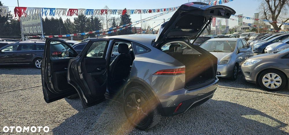 Jaguar E-Pace - 27