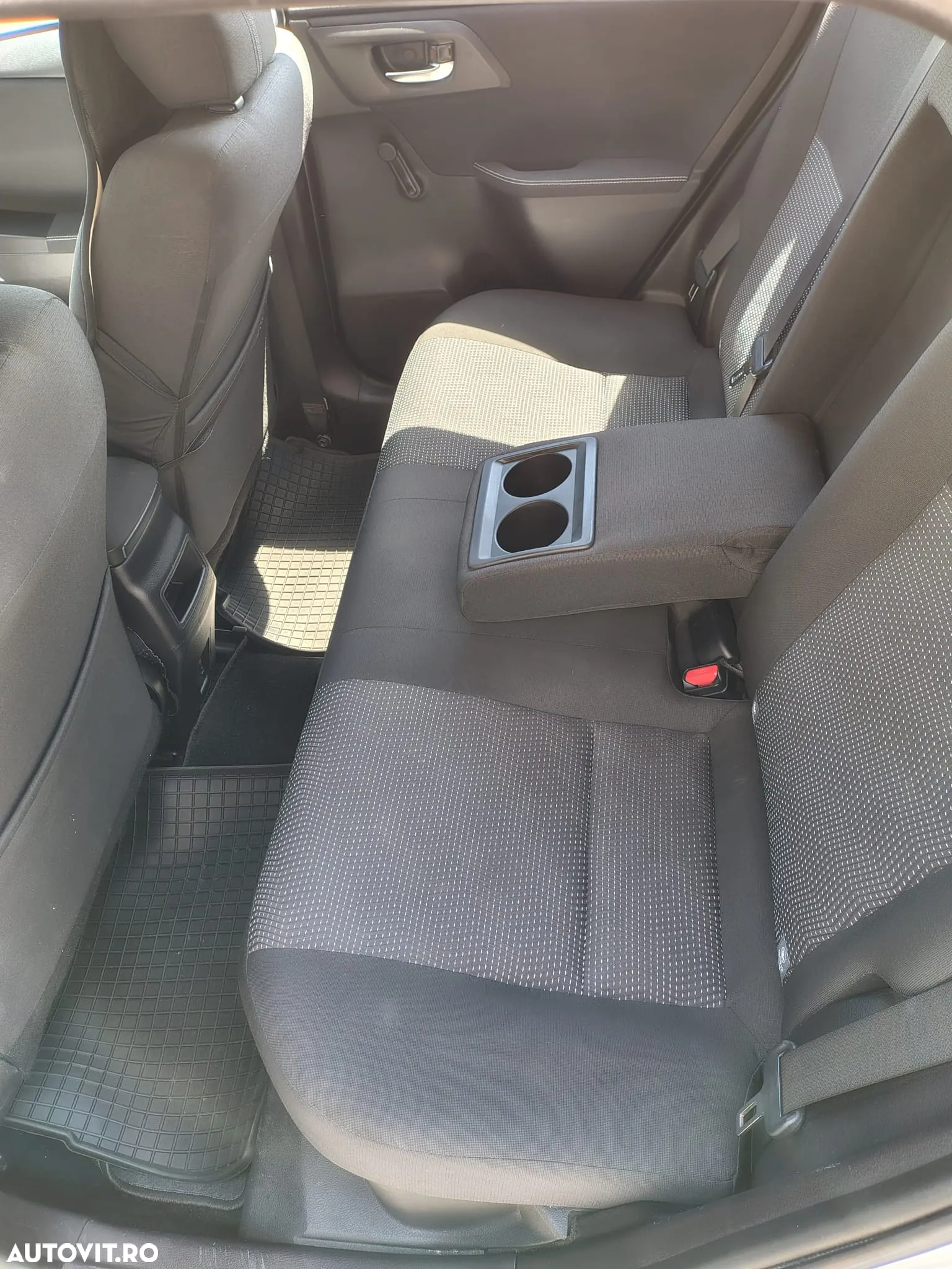 Toyota Auris 1.8 L VVT-i TS Hybrid Luna - 6