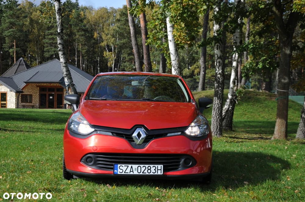 Renault Clio 1.2 16V 75 LIMITED - 9