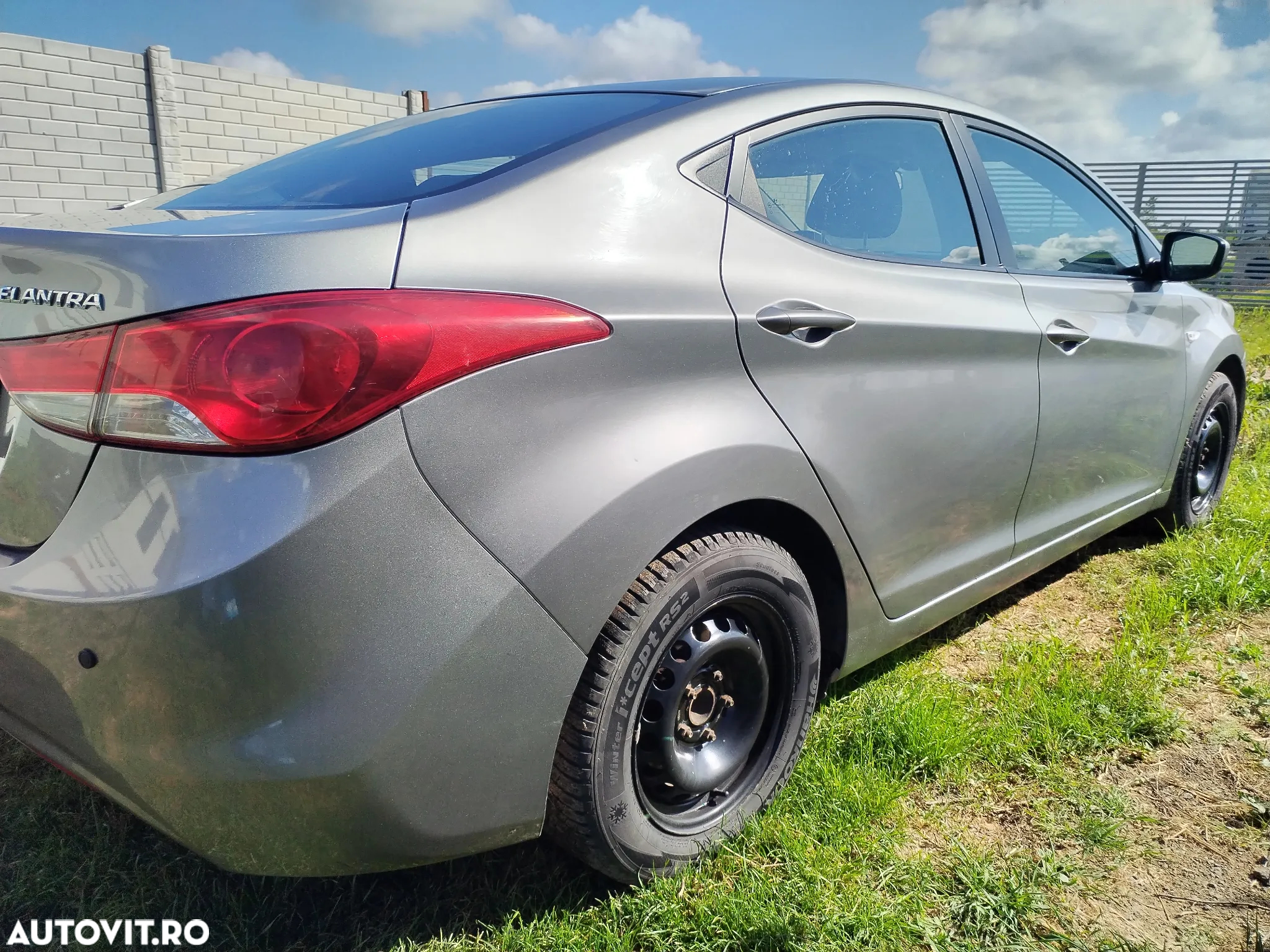 Hyundai Elantra 1.6 MPi - 13