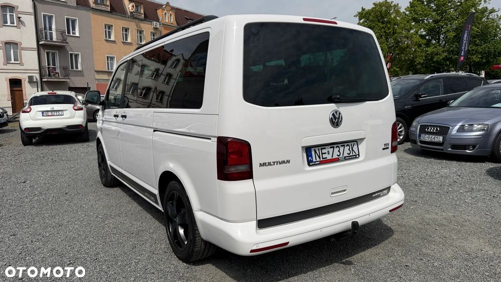 Volkswagen Multivan - 14