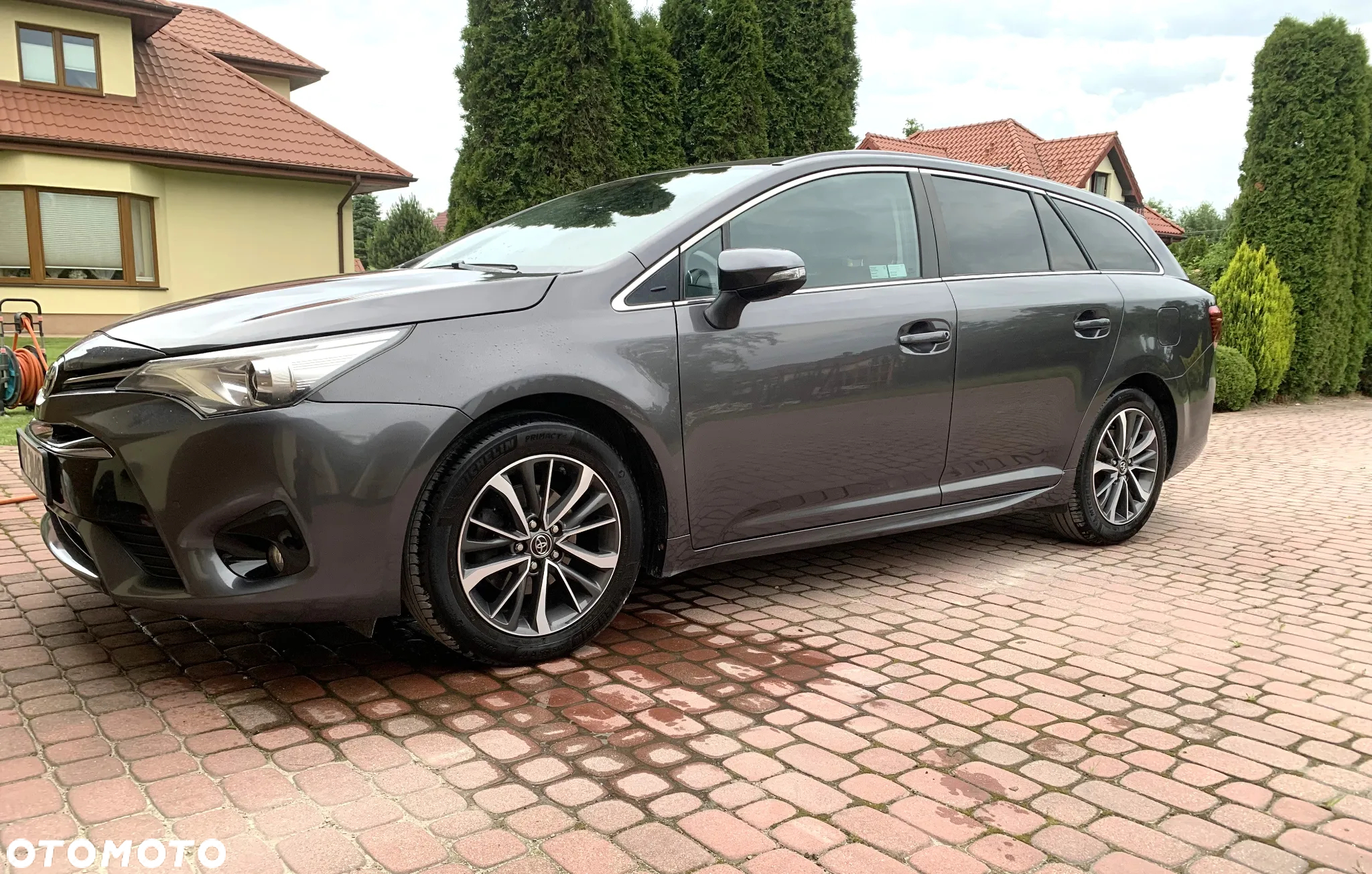 Toyota Avensis 1.8 Premium - 5