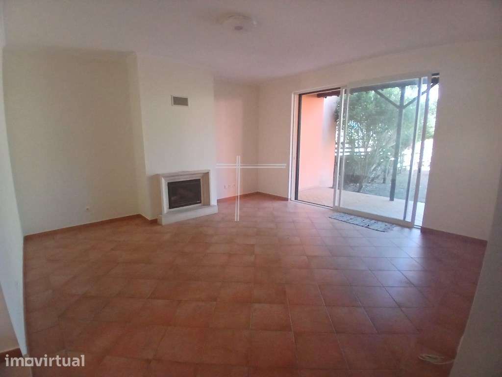 Apartamento T2, com logradouro - Herdade da Aroeira - Grande imagem: 2/21