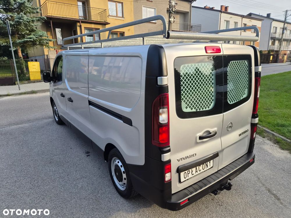 Opel Vivaro - 11