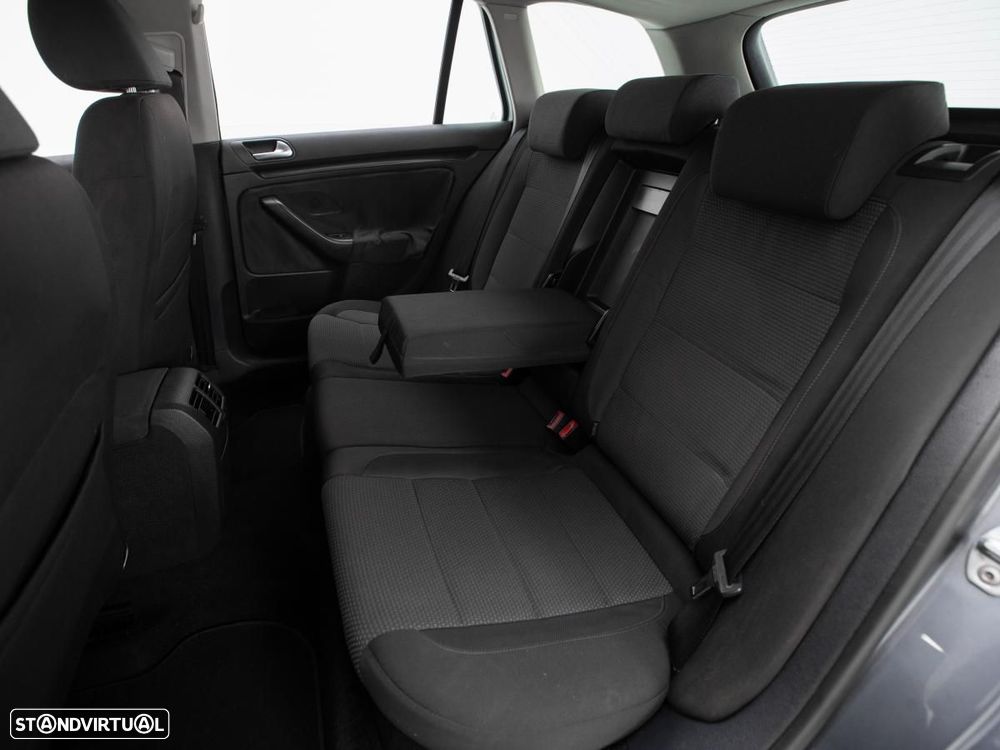 VW Golf Variant - 10