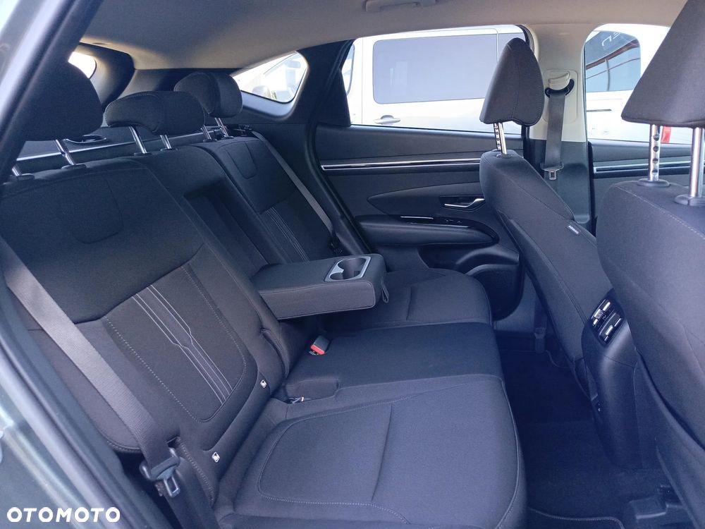 Hyundai Tucson 1.6 T-GDi HEV Executive 2WD - 22