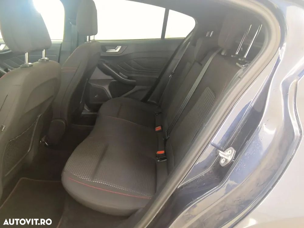 Ford Focus 1.0 EcoBoost Start-Stopp-System ST-LINE X - 8