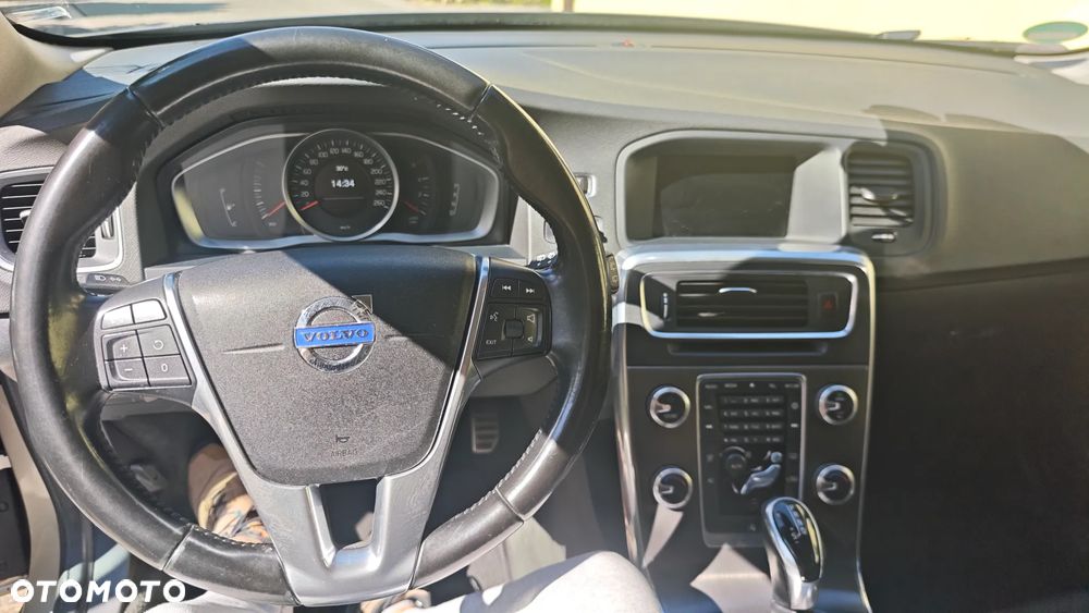 Volvo V60 D2 Drive-E Kinetic - 6