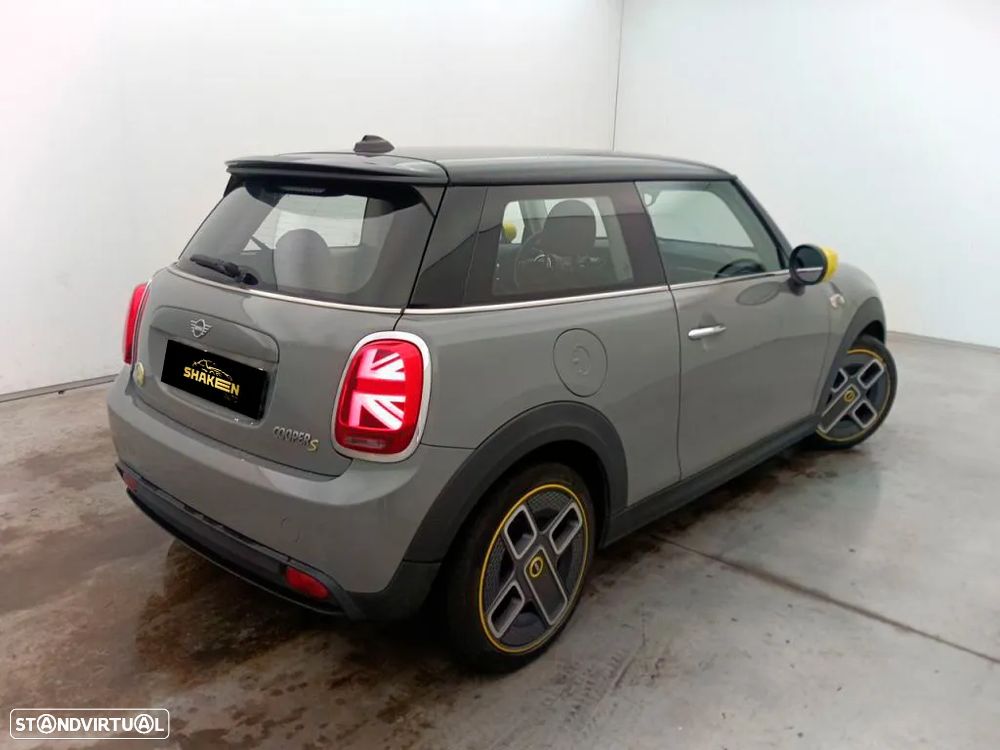 MINI 3 Portas Cooper E Classic - 4