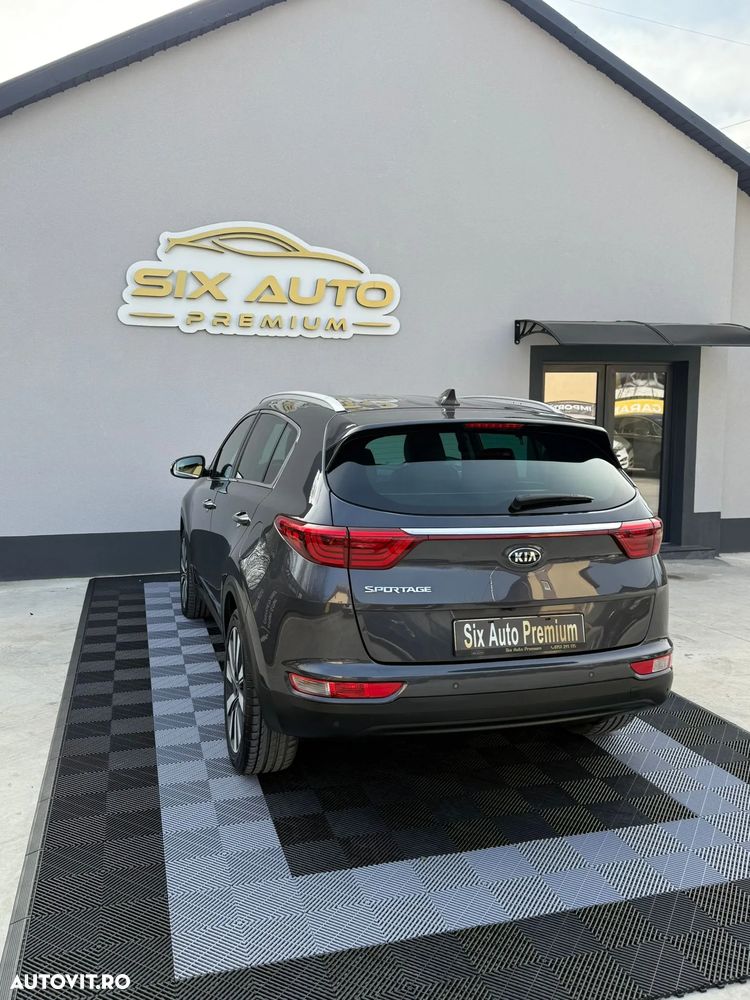 Kia Sportage 1.7 CRDI 2WD Dream-Team Edition - 11