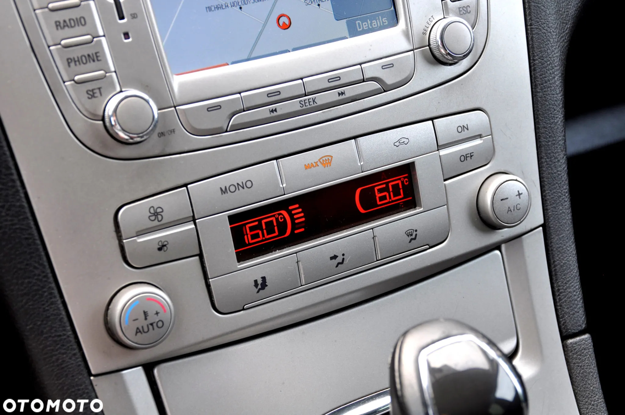 Ford S-Max 2.3 Titanium - 26
