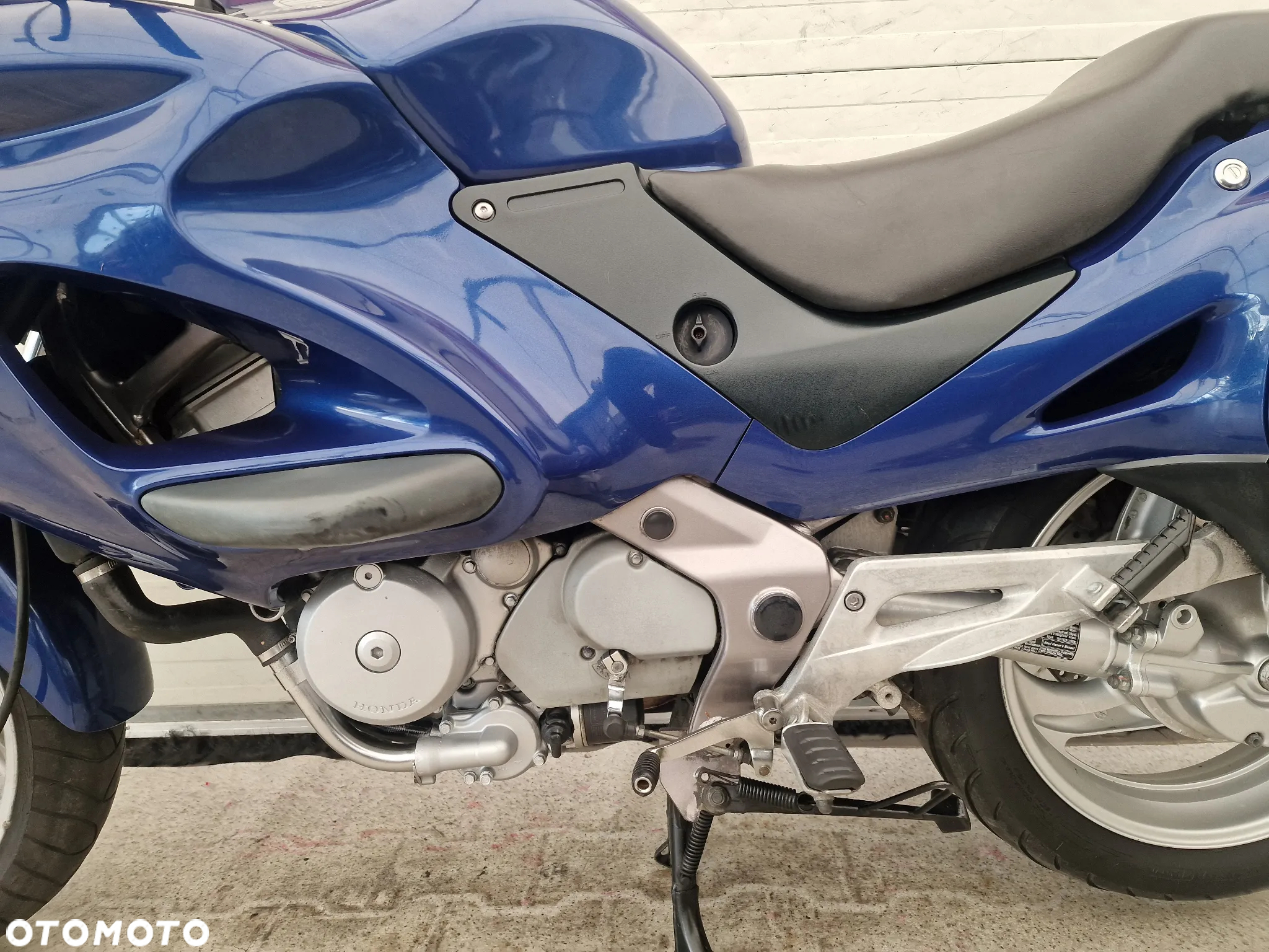 Honda NTV - 12