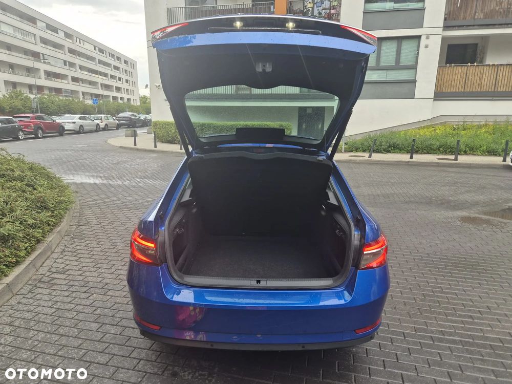 Skoda Superb 1.5 TSI Ambition DSG - 18