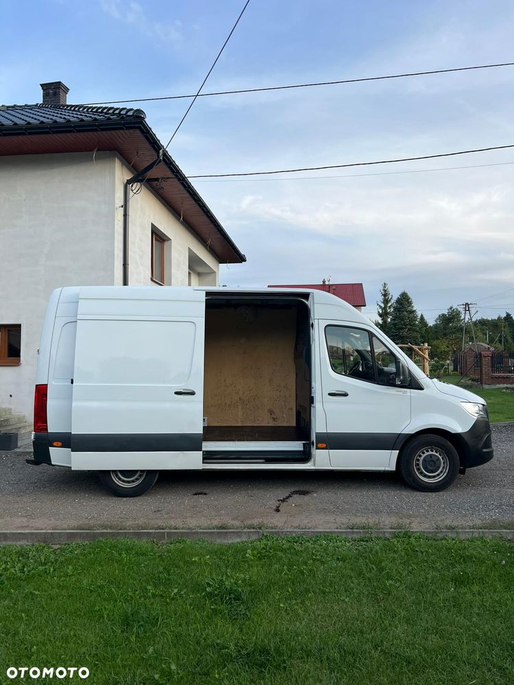 Mercedes-Benz Sprinter - 9