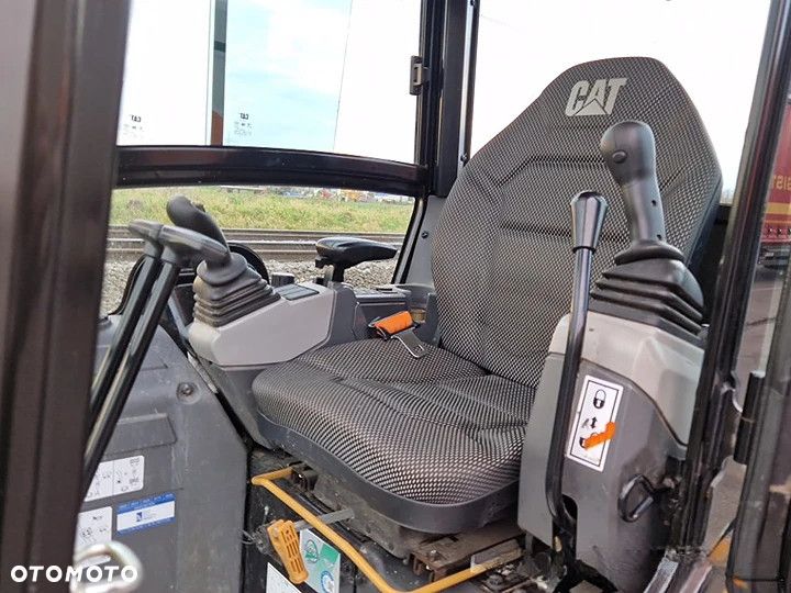 Caterpillar 301.6 - 3