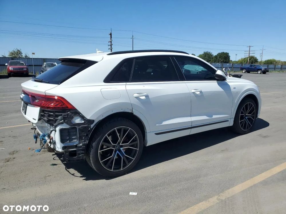 Audi Q8 55 TFSI quattro tiptronic - 4