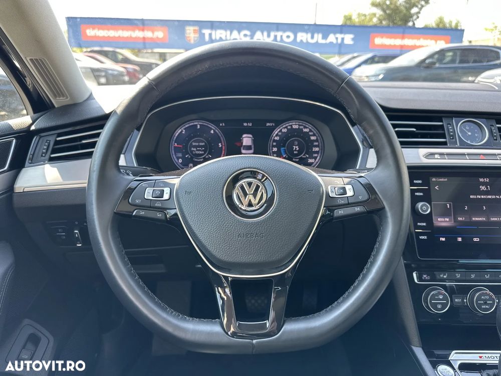 Volkswagen Passat 2.0 TDI DSG 4Motion Highline - 17