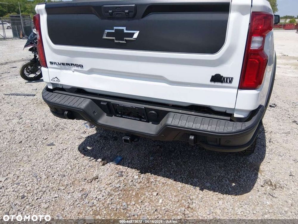 Chevrolet Silverado - 5