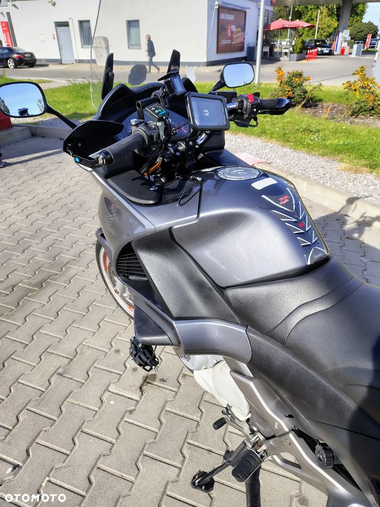 Honda Deauville - 24