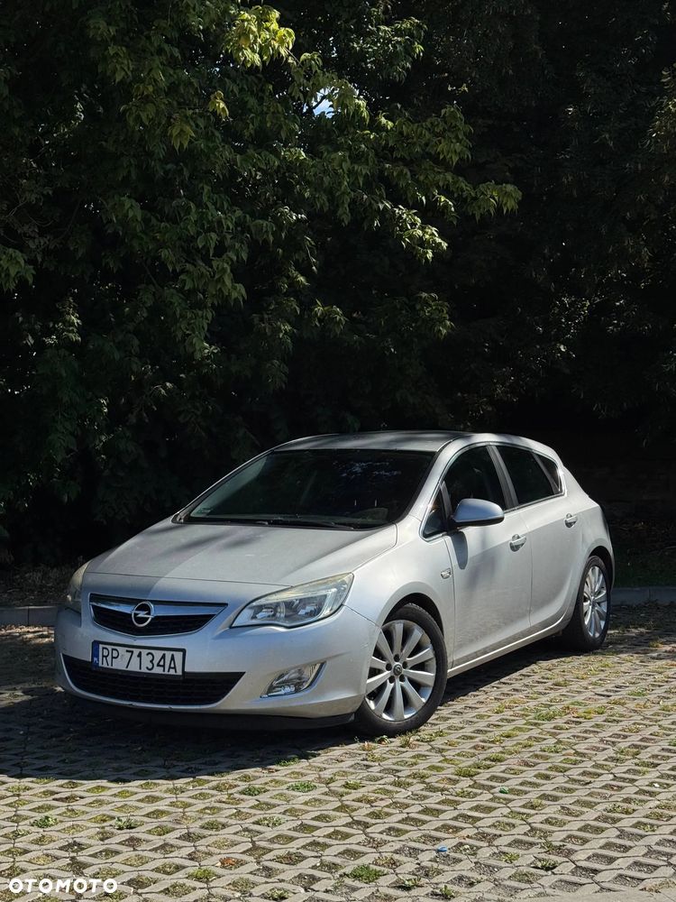 Opel Astra 1.4 Turbo - 1