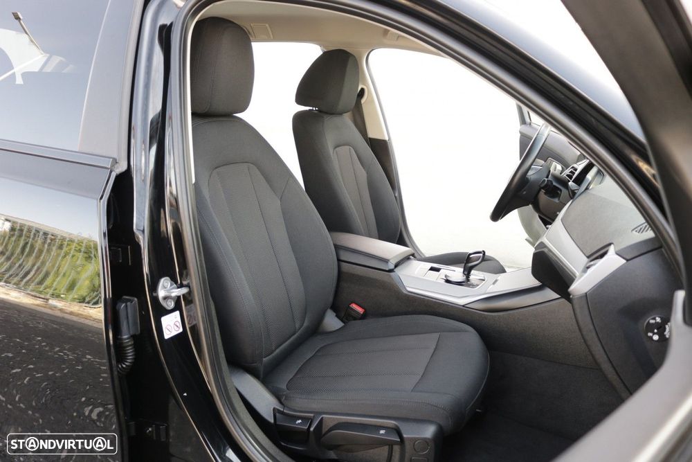 BMW 318 d Auto - 25