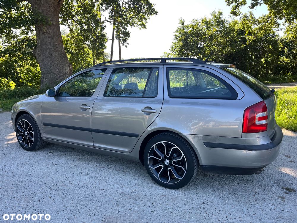 Skoda Octavia 1.9 TDI DPF DSG Ambiente - 16